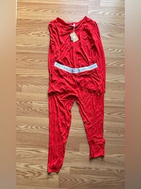 Bellabu Bear Winterberry Red Bamboo Women's Pajama Set Size Medium BNWT